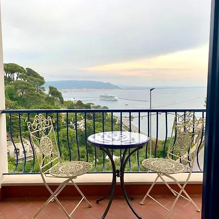 Giordano Sea View Amalfi Coast アパートホテル