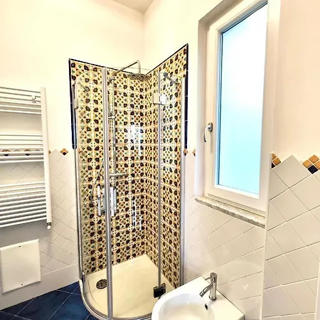 アパートホテル Giordano Sea View Amalfi Coast 3*