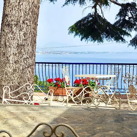 Giordano Sea View Amalfi Coast アパートホテル Vietri